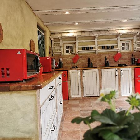 فيلا House Gabrijel With Four Seasons Outdoor Kitchen بليد المظهر الخارجي الصورة